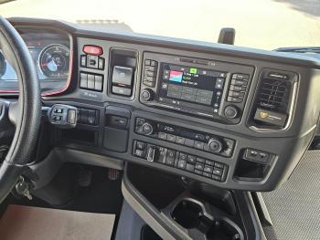 Scania R650 V8 8x4 / HMF 9520 + JIB + WINCH / 140.000 kg GCW